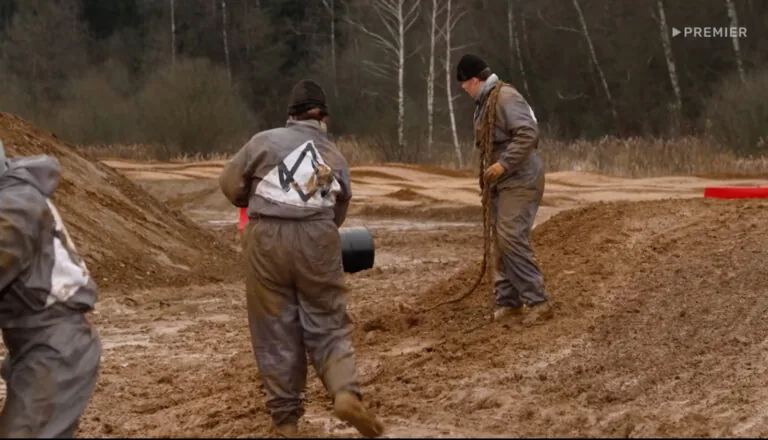 Момент из 2 серии 10 сезона